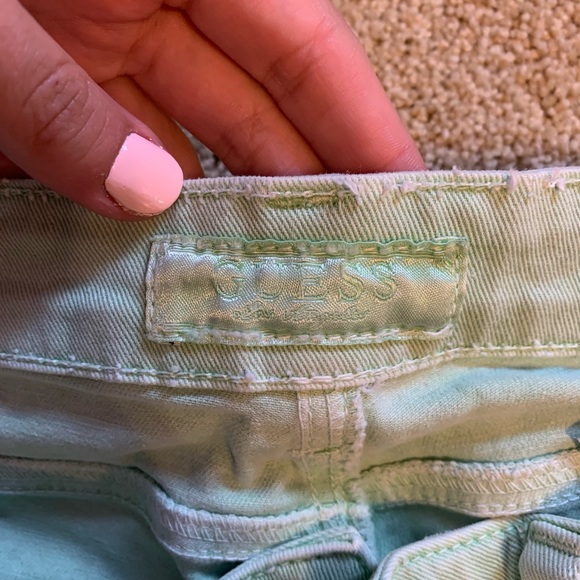 Guess pale green jeans - Picture 2 of 5